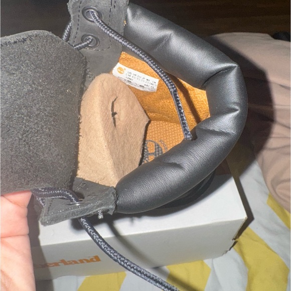 Timberland 6” Premium Waterproof All-Black junior/Kids boot size 5 - NWT - Picture 2 of 6